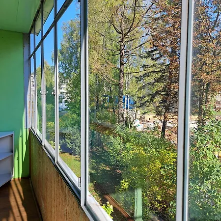 Urban Escape - Quiet 5 Km From Center アパート *