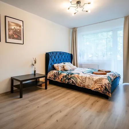 Urban Escape - Quiet 5 Km From Center Butas *