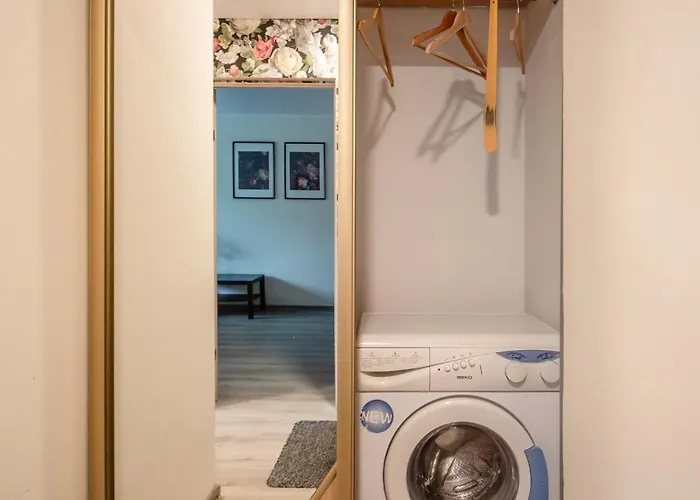 Urban Escape - Quiet 5 Km From Center アパート カウナス